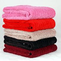 Self-coloured Blankets